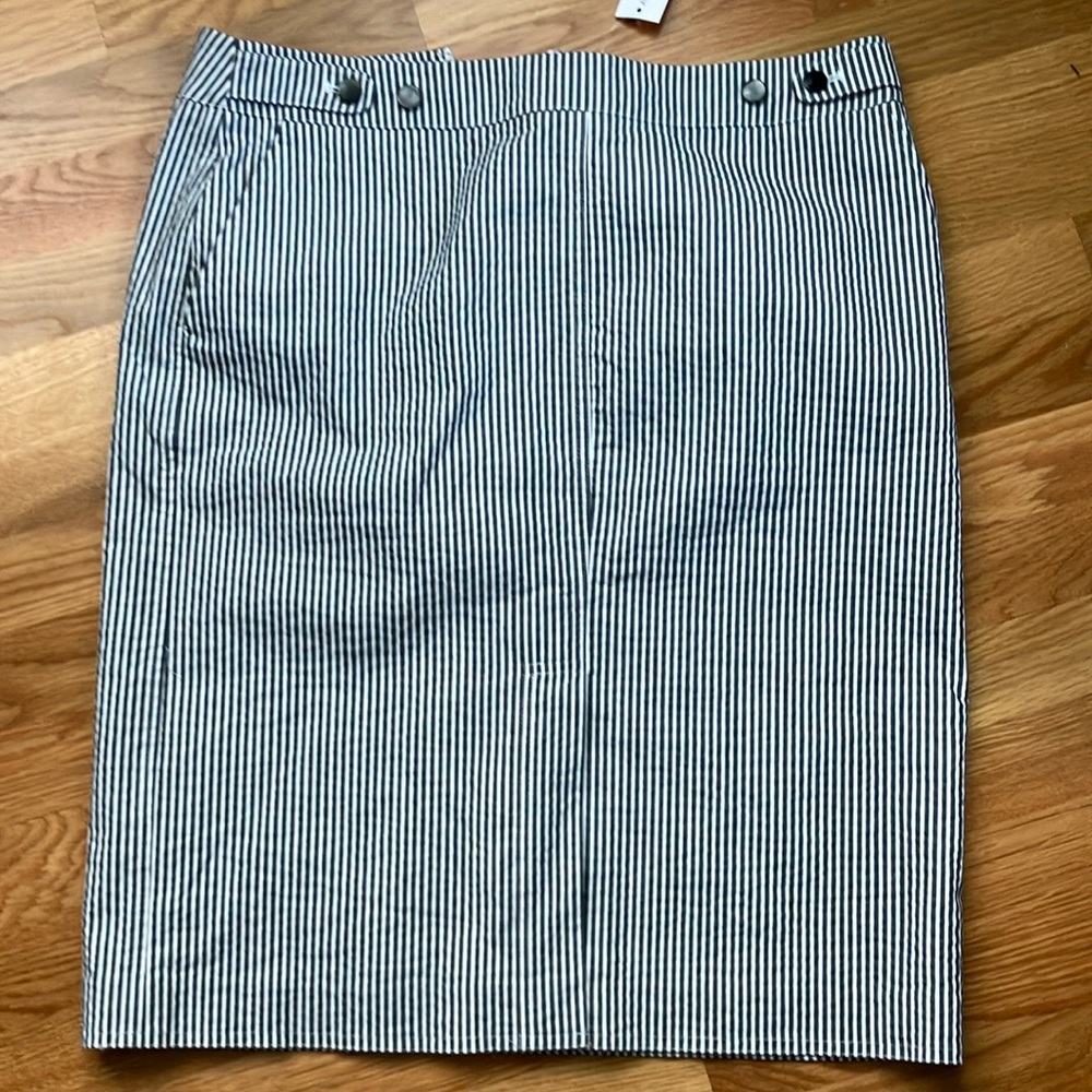 Ann Taylor Gray and White Pencil Skirt Knee-Length